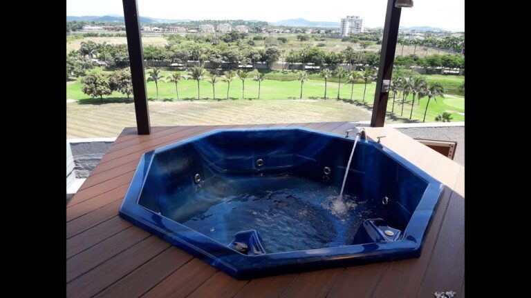 Jacuzzis Modernos con Iluminación de Colores: Estilo y Relax